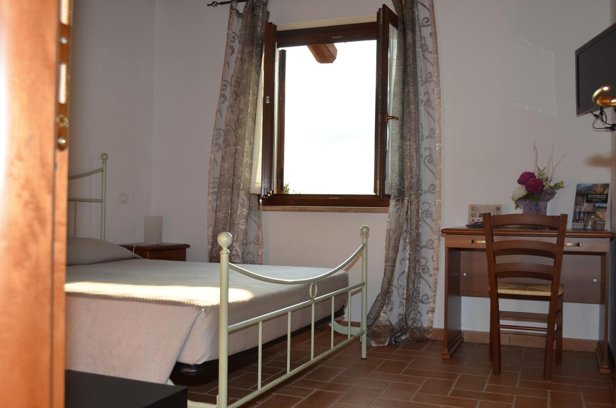Agriturismo Casale Contessa Montebuono  Екстериор снимка