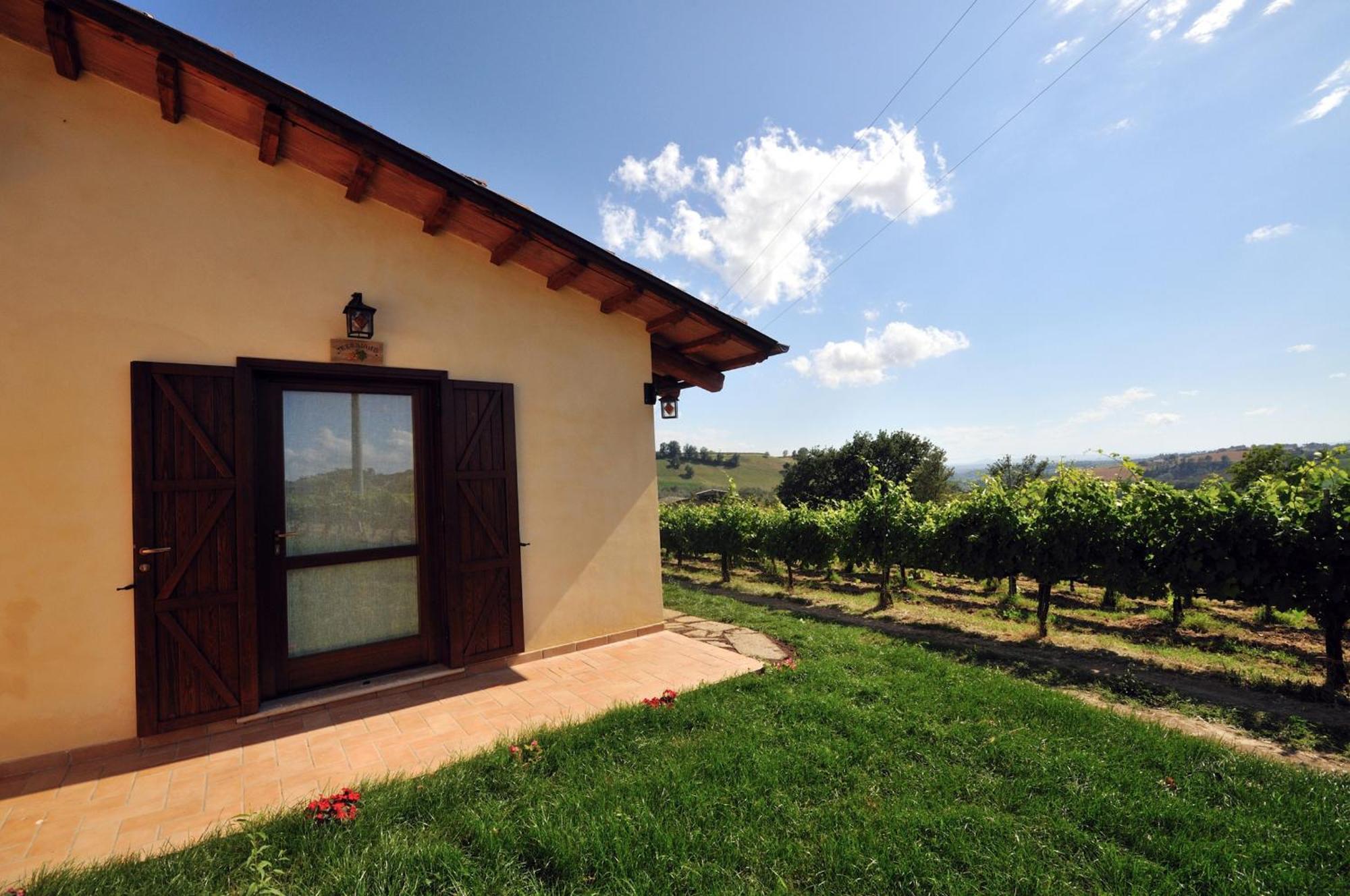 Agriturismo Casale Contessa Montebuono  Екстериор снимка